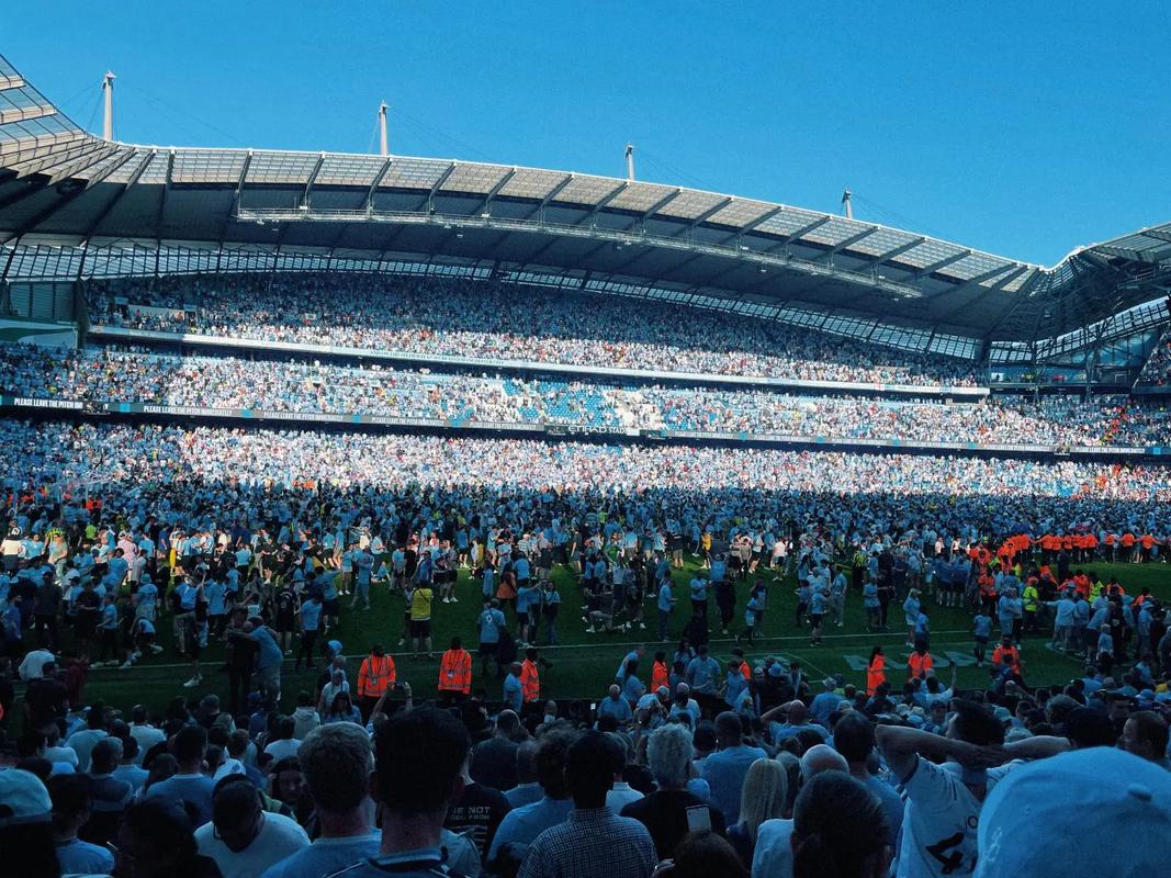 马卡：土耳其客平西班牙后更衣室发生盗窃事件，手表戒指丢失（马卡：土耳其客场战平西班牙后，客队更衣室遭盗，手表与戒指不翼而飞）