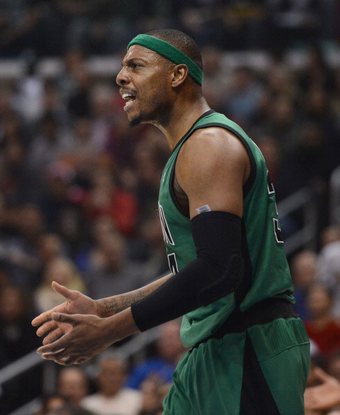 懂球帝2025年11月MVP候选出炉：姆巴佩、哈兰德领衔，莱万在列（懂球帝公布2025年11月MVP候选名单：姆巴佩、哈兰德领衔，莱万入围）