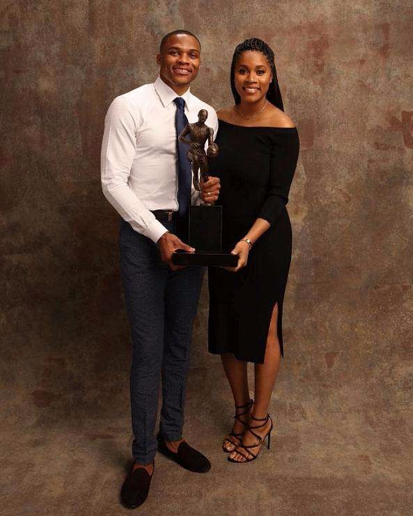 13球，伊尔迪兹21岁前意甲进球数并列尤文队史第七位（伊尔迪兹21岁前意甲已进13球，追平尤文队史并列第七）