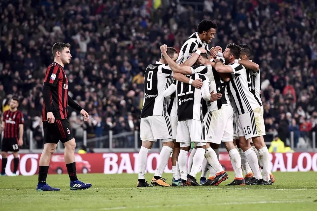 巴黎人报：普拉蒂尼起诉FIFA前高层，指控其发表对自己的指责（巴黎人报：普拉蒂尼起诉FIFA前高层，称其曾公开指责自己）