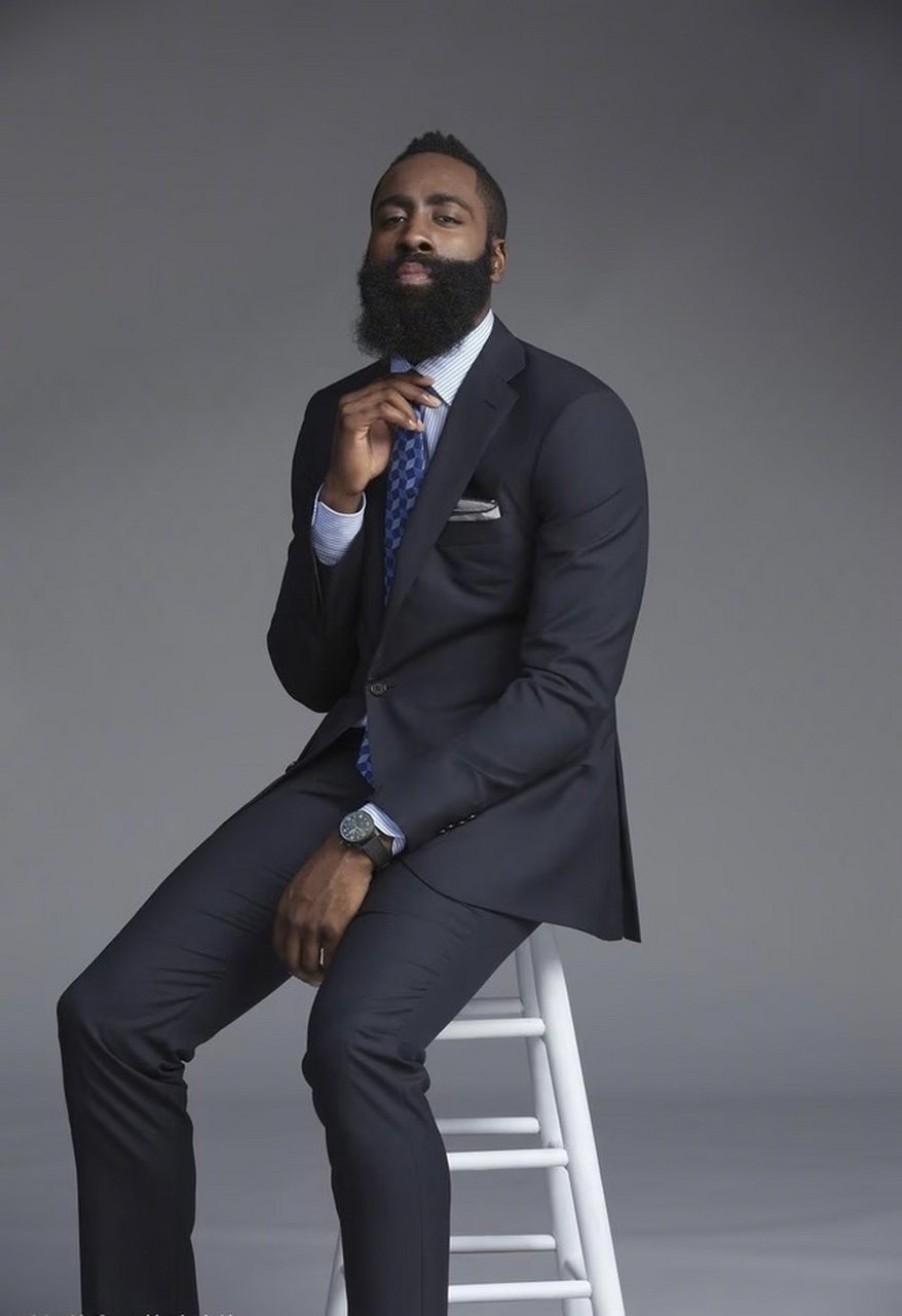 每体：阿劳霍大概率将在周中欧冠继续首发，加西亚代替孔德（每体：阿劳霍有望在周中欧冠继续首发，加西亚将出任孔德的位置）