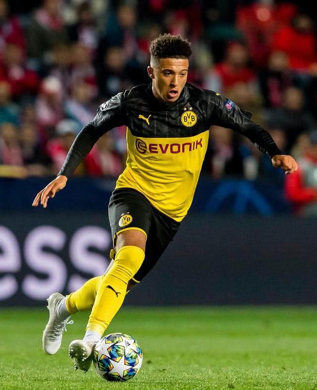 穆勒：孙兴慜是一名非凡的球员，他的任意球破门让人惊叹（穆勒称孙兴慜为非凡球员：其任意球破门令人惊艳）