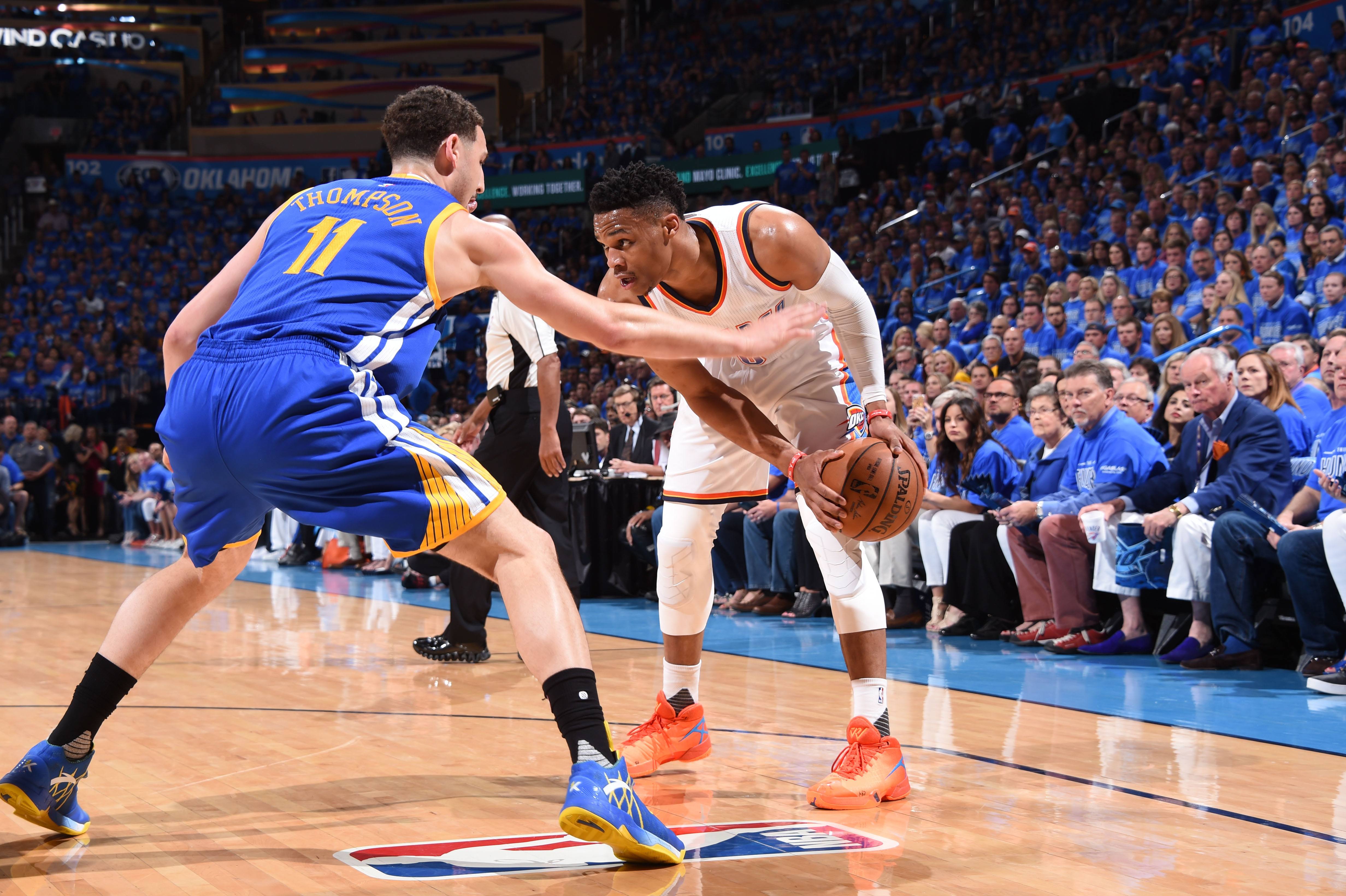 知名顾问：加拉塔萨雷签萨内是巨大成功；奥斯梅恩没解约条款（知名顾问称：加拉塔萨雷引进萨内大获成功，奥斯梅恩合同无解约条款）