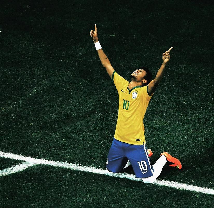 杰拉德：必须尊重萨拉赫的感受，他渴望为球队出力