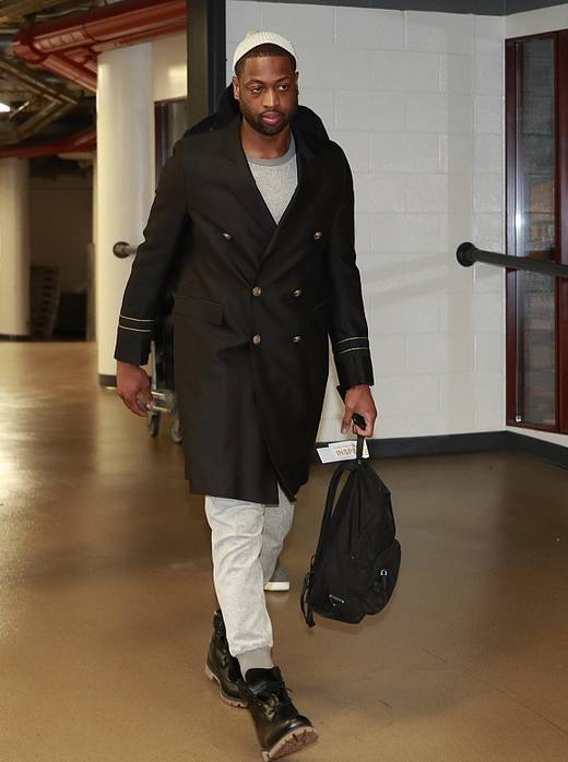 记者：森林穆里略、津琴科等多名伤员进入欧联名单，有望复出（记者：森林后卫穆里略、津琴科等多名伤员入列欧联名单，复出在望）