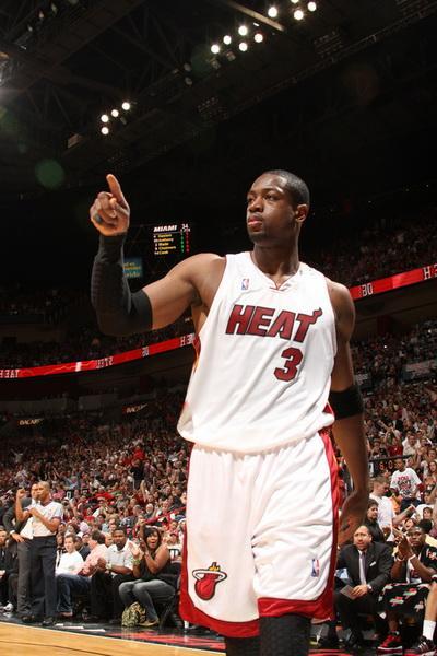 健身教练转行短跑选手拿下银牌刀锋战士减重几十公斤拿下银牌（前健身教练化身“刀锋战士”，减重数十公斤勇夺短跑银牌）